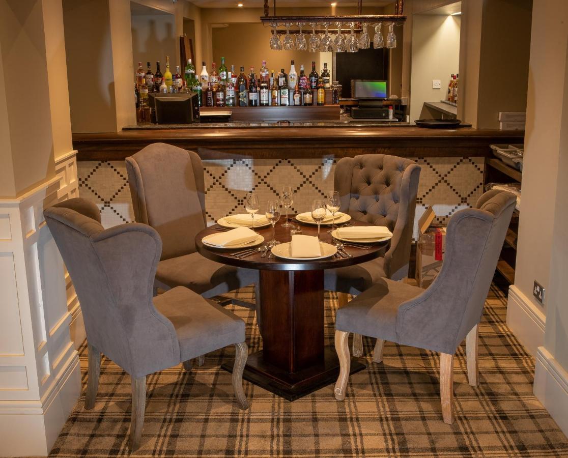 Crowwood Hotel And Alba Restaurant Chryston Extérieur photo