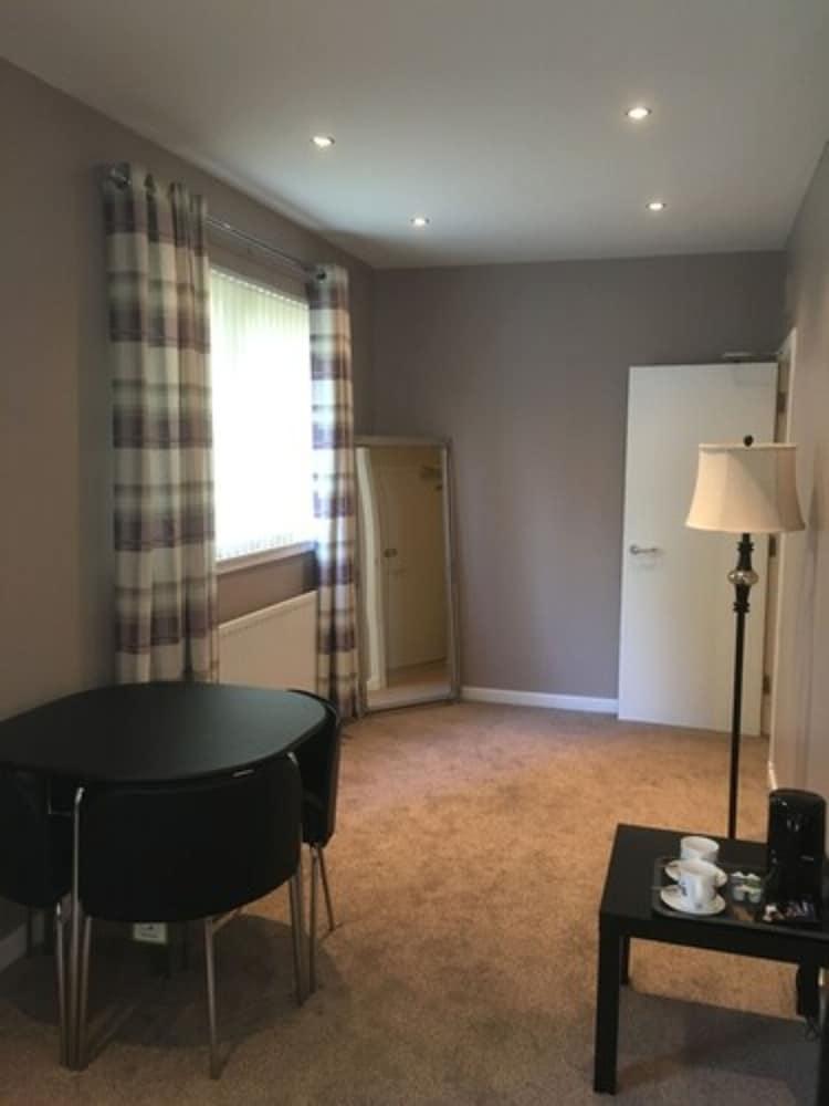 Crowwood Hotel And Alba Restaurant Chryston Extérieur photo