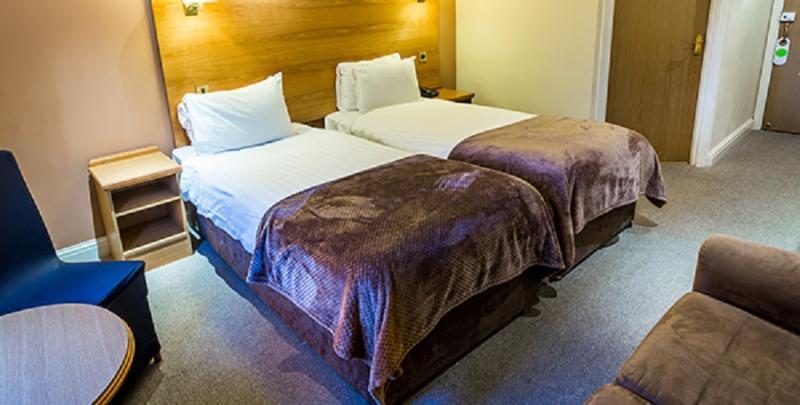 Crowwood Hotel And Alba Restaurant Chryston Extérieur photo
